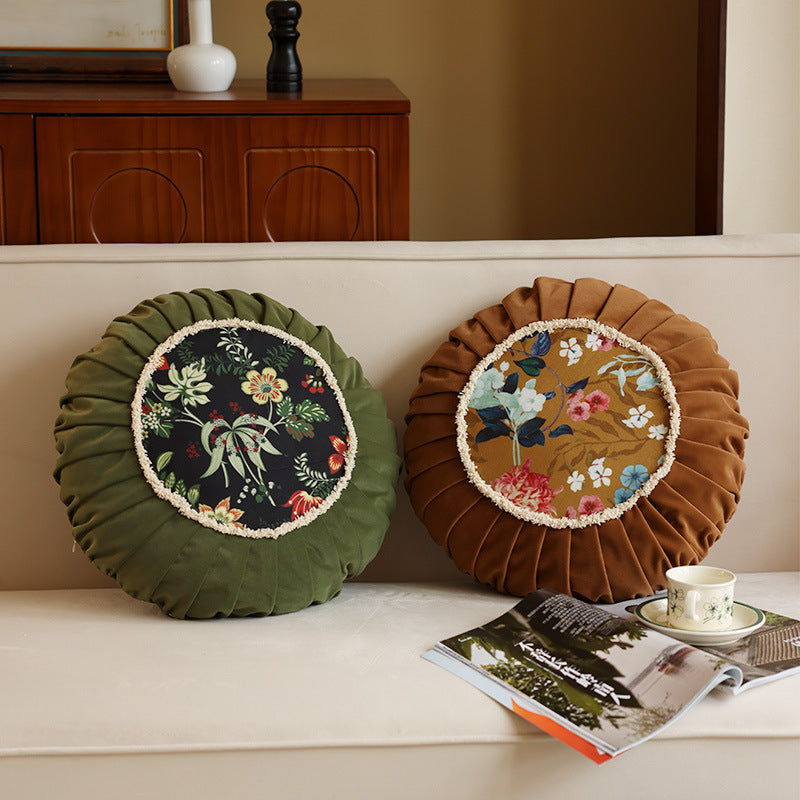 Vintage Floral Pattern Round Cushion